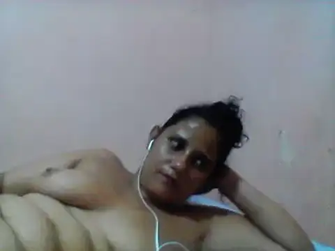 Snapshot of carolina_goez chatting on 03-01-25, 10:21 carolina goez online show from 03-01-25, 10:21