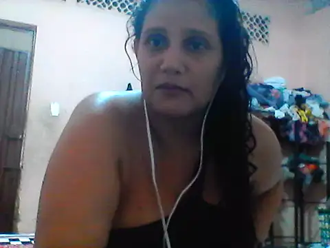 Snapshot of carolina_goez chatting on 02-12-25, 07:24 carolina goez online show from 02-12-25, 07:24