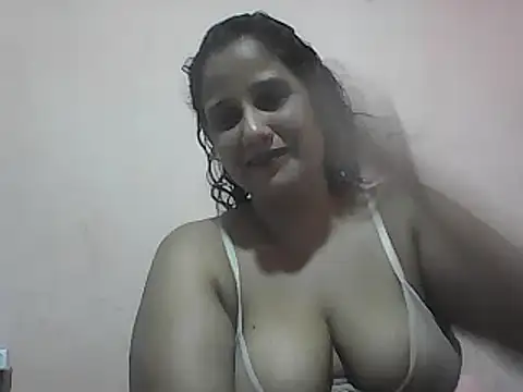 Snapshot of carolina_goez chatting on 02-16-25, 07:16 carolina goez online show from 02-16-25, 07:16
