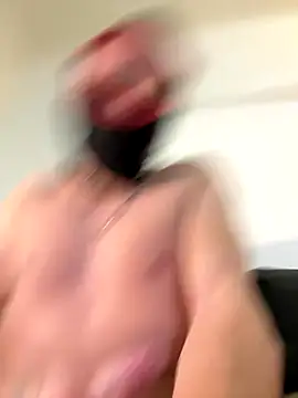 lescro95  online show from 12-22-25, 08:53