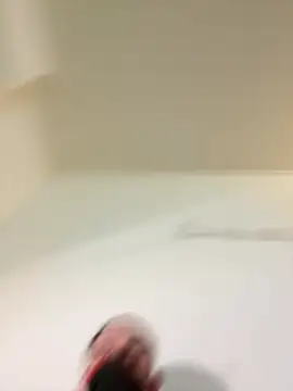 lescro95  online show from 02-12-26, 05:23