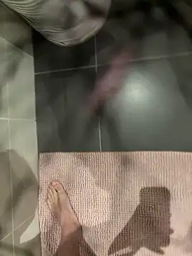 lescro95  online show from 02-06-26, 06:26