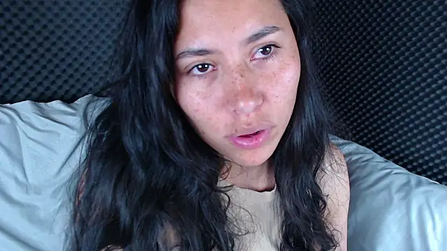 Snapshot of _joy_yva chatting on 03-16-26, 10:23 joy yva online show from 03-16-26, 10:23