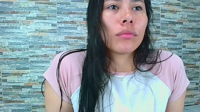 Snapshot of _joy_yva chatting on 02-24-25, 04:15 joy yva online show from 02-24-25, 04:15