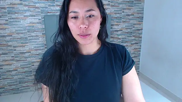 Snapshot of _joy_yva chatting on 09-23-25, 03:19 joy yva online show from 09-23-25, 03:19