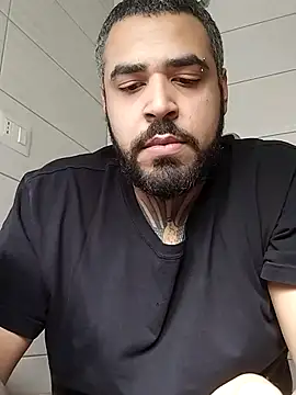 Dikkiduohottt online show from 05-13-26, 01:40