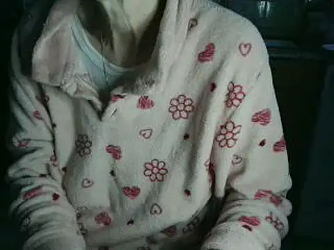Snapshot of VeneRed chatting on 04-30-26, 05:09 VeneRed online show from 04-30-26, 05:09