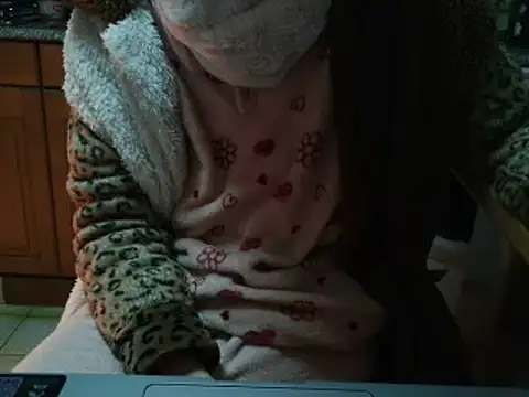 Snapshot of VeneRed chatting on 02-14-26, 05:57 VeneRed online show from 02-14-26, 05:57