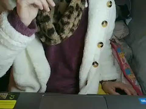 Snapshot of VeneRed chatting on 03-01-26, 08:58 VeneRed online show from 03-01-26, 08:58