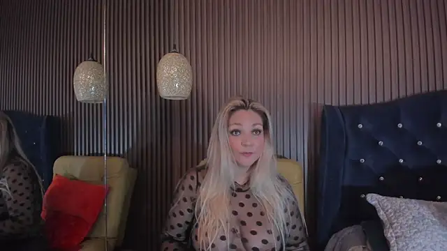 MalorySweet online show from 02-25-26, 01:00