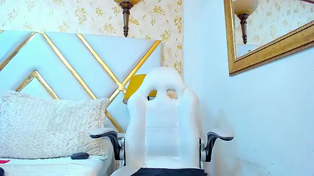 MalorySweet online show from 10-06-25, 12:28