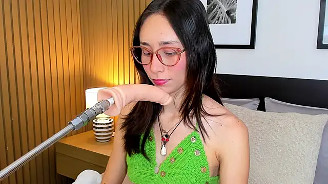 doll bella  online show from 03-11-26, 07:52