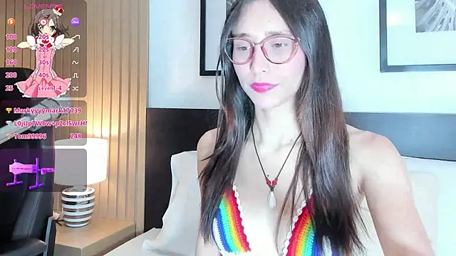 Snapshot of doll_bella_ chatting on 06-26-26, 08:03 doll bella online show from 06-26-26, 08:03