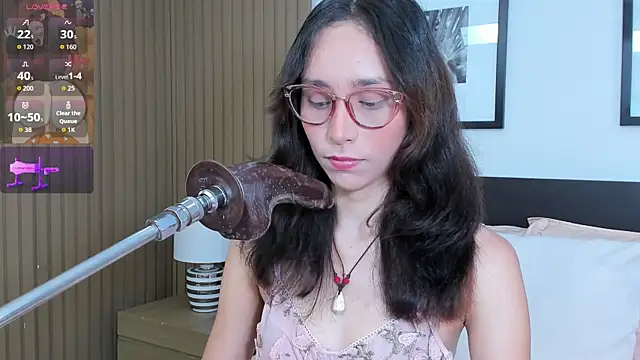 doll bella  online show from 10-01-25, 07:51