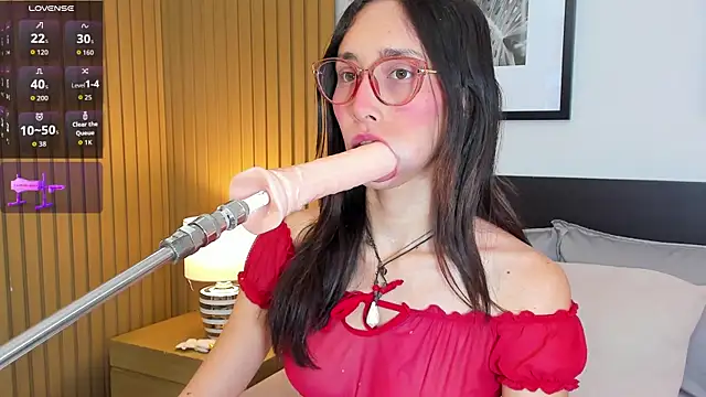 doll bella  online show from 04-15-26, 07:58