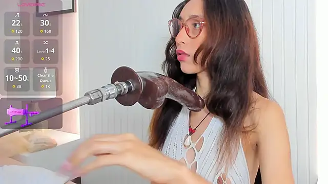 doll bella  online show from 09-13-25, 12:16