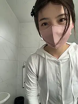 Snapshot of GouGou-111 chatting on 04-27-26, 08:01 GouGou-111 online show from 04-27-26, 08:01
