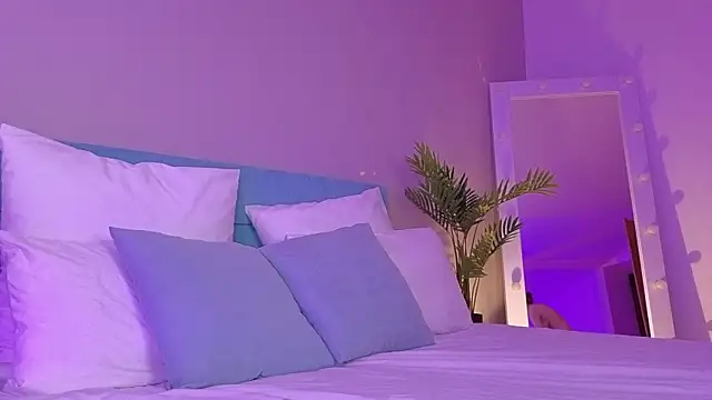 L1ittle kitty  online show from 03-15-26, 06:53