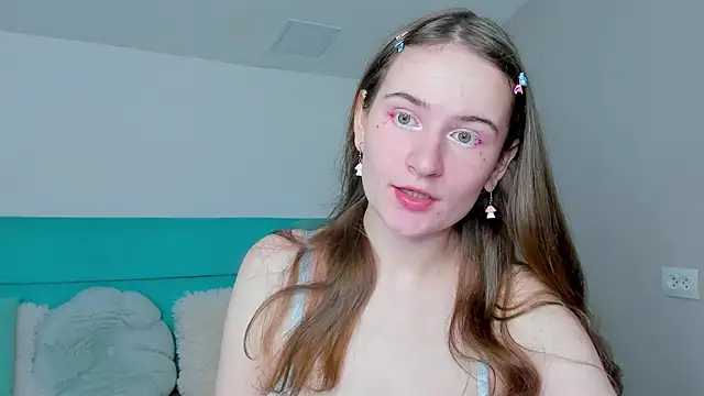 L1ittle kitty  online show from 11-25-25, 06:47