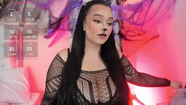 Cristal Cutte online show from 10-31-25, 12:57