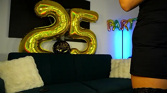 izzy belle online show from 03-11-26, 05:51