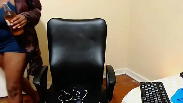 Snapshot of sexy_boobs97 chatting on 02-25-26, 12:11 sexy boobs97 online show from 02-25-26, 12:11