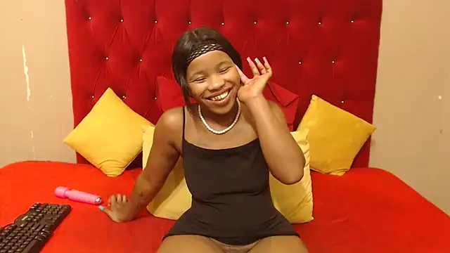 Snapshot of sexyboitypetite23 chatting on 01-21-25, 06:11 sexyboitypetite23 online show from 01-21-25, 06:11