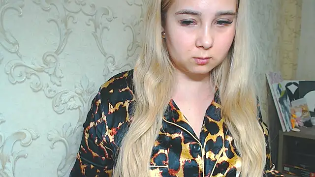 DolphinDreams online show from 03-20-26, 11:55