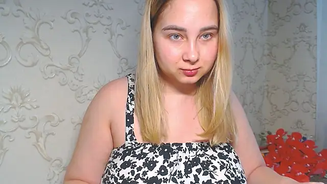 Snapshot of DolphinDreams chatting on 06-10-26, 11:11 DolphinDreams online show from 06-10-26, 11:11