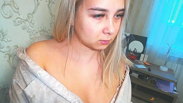 DolphinDreams online show from 01-18-26, 10:51