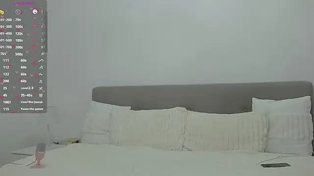 Snapshot of AllisonSky chatting on 02-17-26, 11:51 AllisonSky online show from 02-17-26, 11:51