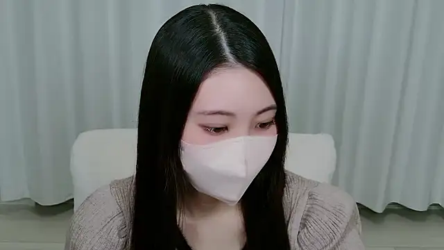 yuki room online show from 10-05-25, 01:02