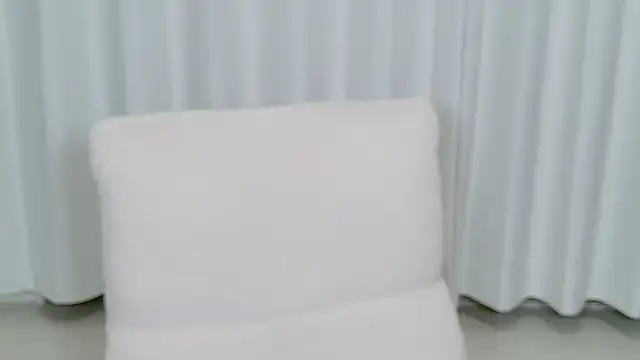 yuki room online show from 09-16-25, 01:12