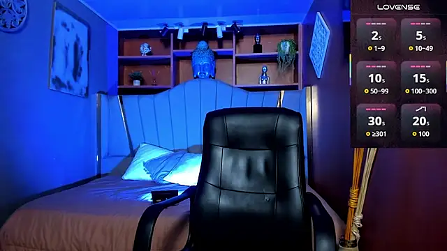 Lucy Williiams online show from 12-05-25, 11:53