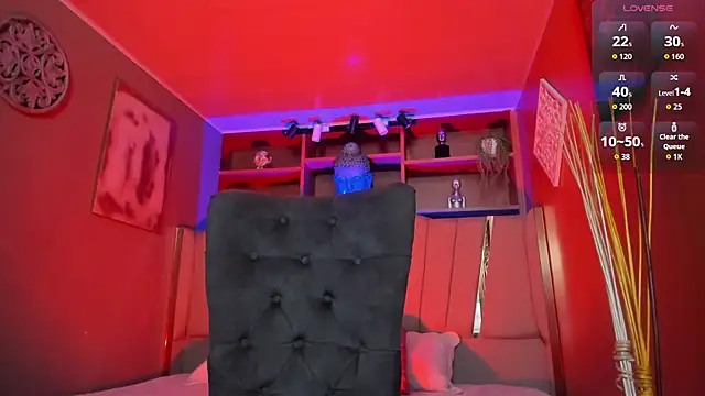 Lucy Williiams online show from 10-29-25, 11:53