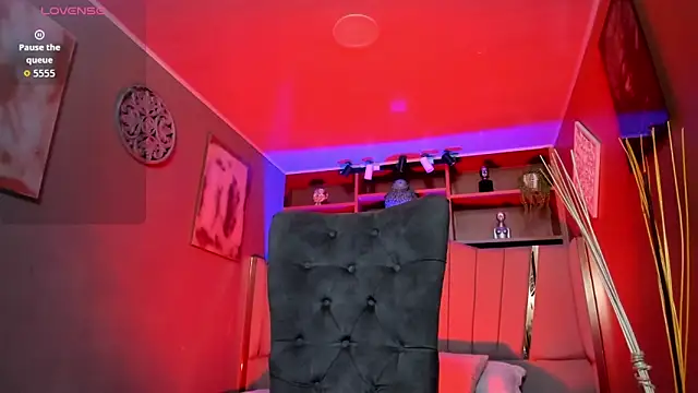 Lucy Williiams online show from 11-13-25, 11:36