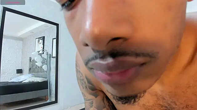 Snapshot of jackmacson chatting on 01-12-25, 06:59 jackmacson online show from 01-12-25, 06:59