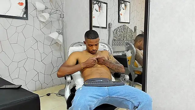 Snapshot of jackmacson chatting on 12-10-24, 07:11 jackmacson online show from 12-10-24, 07:11