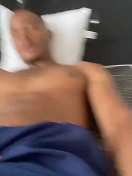 Snapshot of jackmacson chatting on 01-01-25, 08:04 jackmacson online show from 01-01-25, 08:04