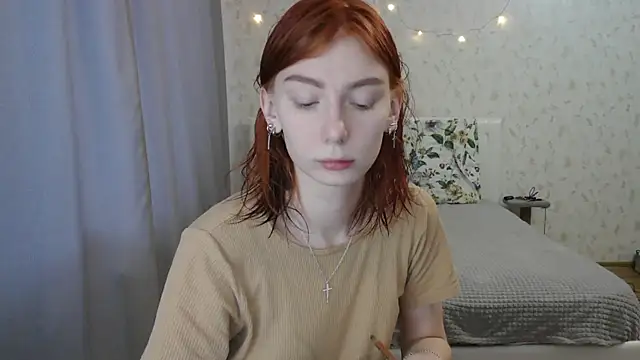 Snapshot of KateBunny chatting on 01-04-25, 07:45 KateBunny online show from 01-04-25, 07:45