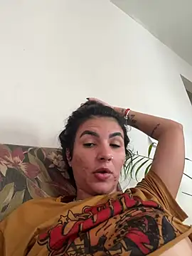 Snapshot of Luz_22 chatting on 12-14-24, 12:55 Luz 22 online show from 12-14-24, 12:55