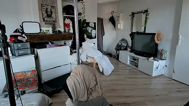 CeriseLapine online show from 11-29-25, 03:34