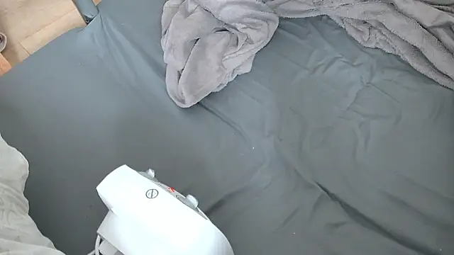 Snapshot of CeriseLapine chatting on 02-08-26, 08:23 CeriseLapine online show from 02-08-26, 08:23