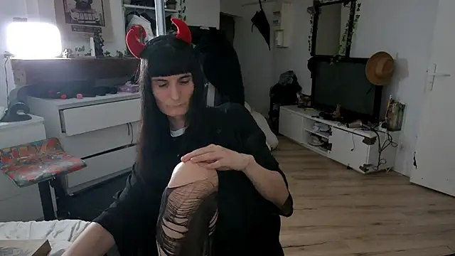 CeriseLapine online show from 11-09-25, 07:29