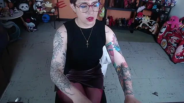 MissMiia2 online show from 06-25-26, 01:05
