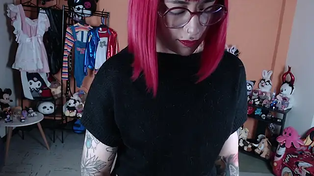 Snapshot of MissMiia2 chatting on 04-18-26, 10:50 MissMiia2 online show from 04-18-26, 10:50