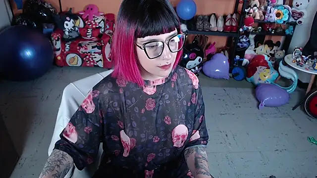 MissMiia2 online show from 10-10-25, 02:51