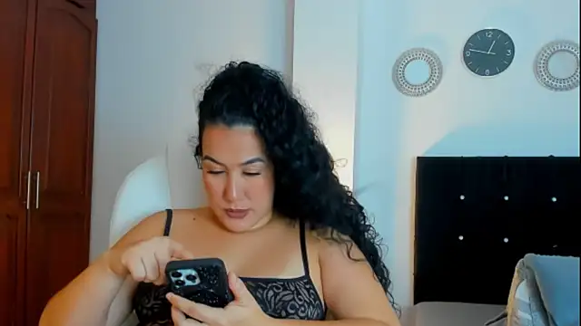 kathyajhonss online show from 11-08-25, 11:41