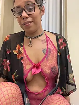 Princess Desirae online show from 04-15-26, 03:23