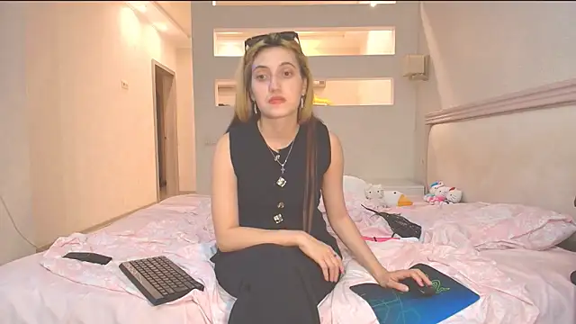 Iren online show from 10-22-25, 09:24